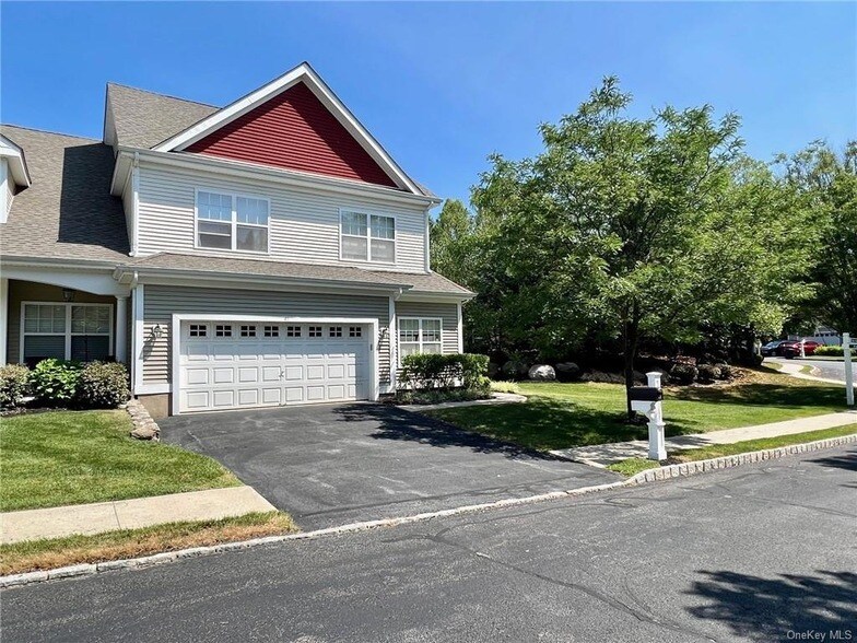 Primary Photo - 41 High Ridge Ln