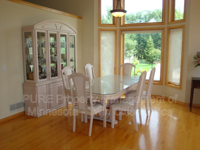 Building Photo - 5750 Newberry Cir N