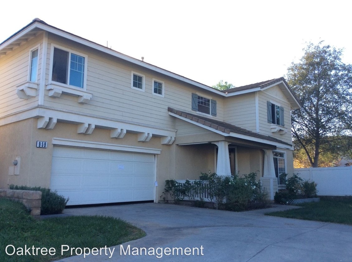 5 br, 2.5 bath House 959 Taylor Lane House Rental in Fillmore, CA