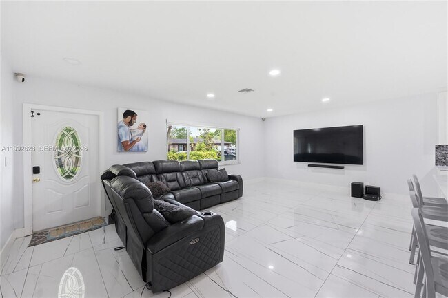 Foto del edificio - 12002 NW 27th Dr