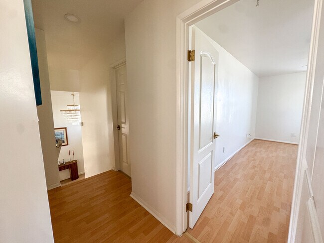 Foto del edificio - 2926 W 227th St