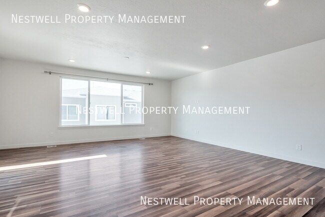 Building Photo - 1015 Sapphire Peak Dr