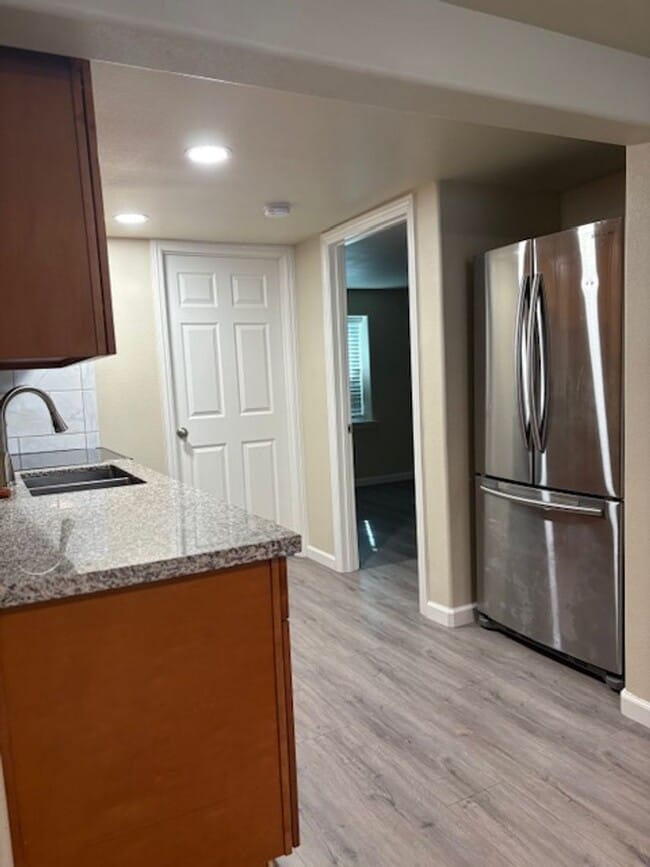 Building Photo - 189 College Way