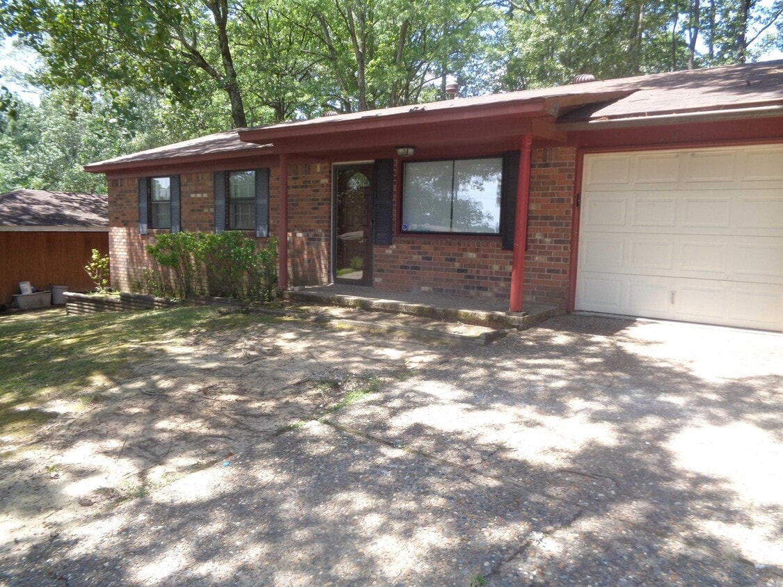 Primary Photo - 2414 Lehigh Dr