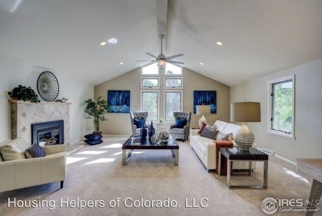 Foto del edificio - 2461 Briarwood Dr