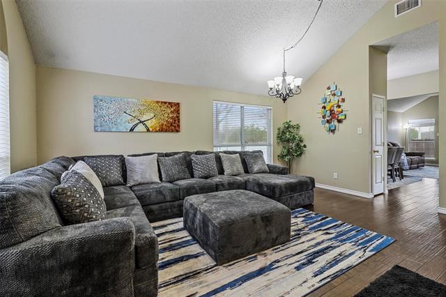 Building Photo - 1224 Big Bend Dr