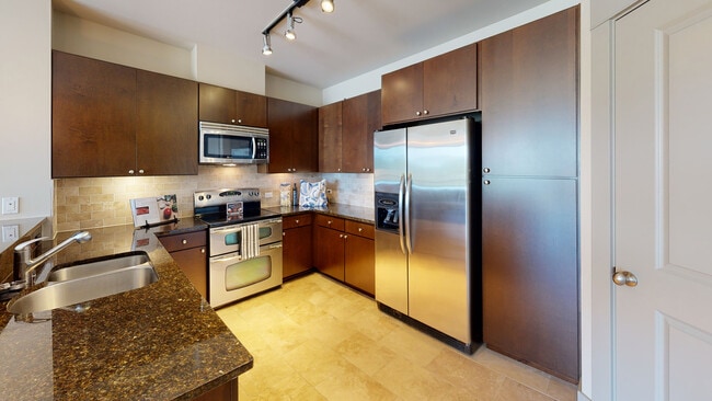 Interior Photo - Ashton Bellevue