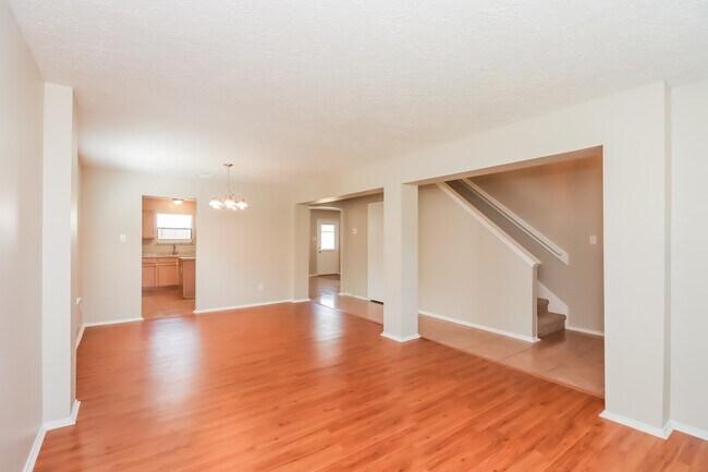 Building Photo - 16322 Lynn Crest Ct