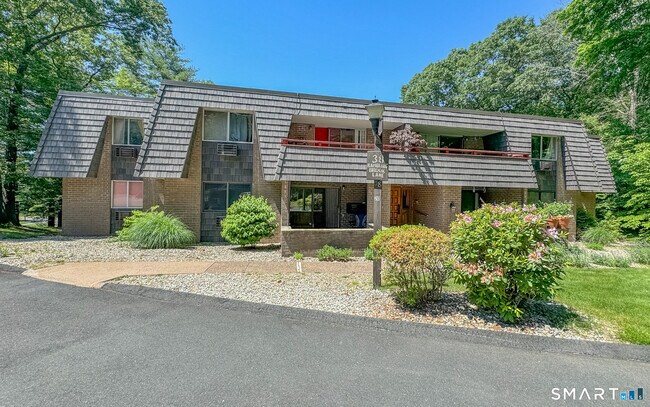 Foto del edificio - 38 Rambling Brook Ln