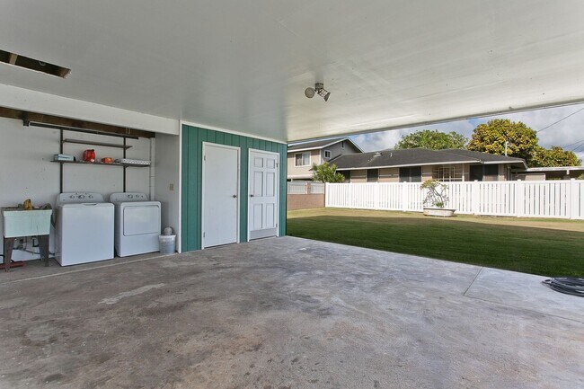 Building Photo - Partially furnished Kailua Home 3bed/2bath...