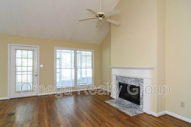 Foto del edificio - 3726 Stone Ridge Terrace