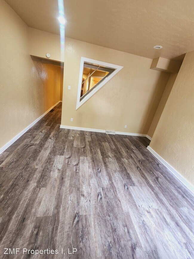 Building Photo - 2 br, 1 bath House - 142 44th Street