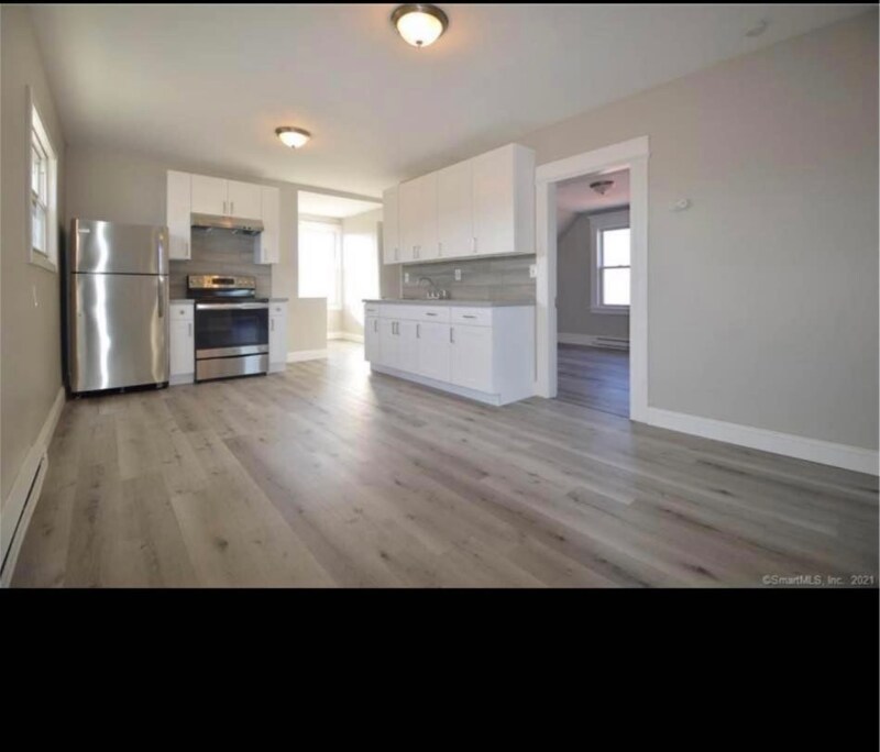 Primary Photo - 497 Carroll Ave