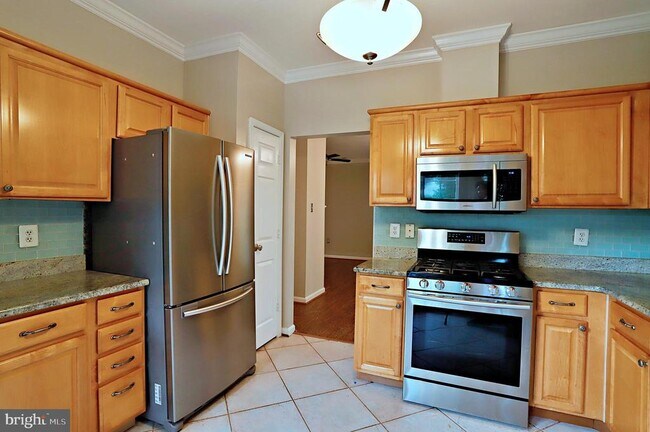 Building Photo - 4139 Fountainside Ln