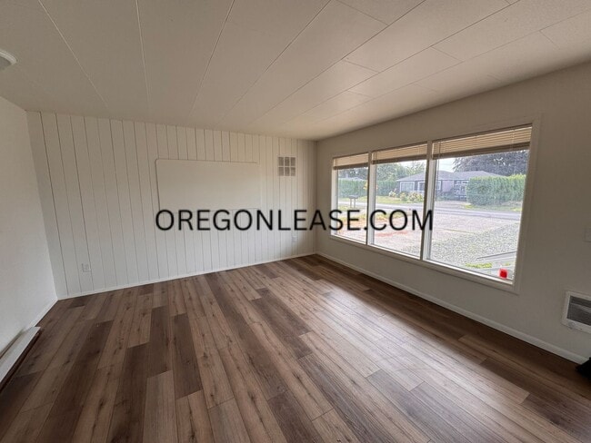 Building Photo - 4076 North St