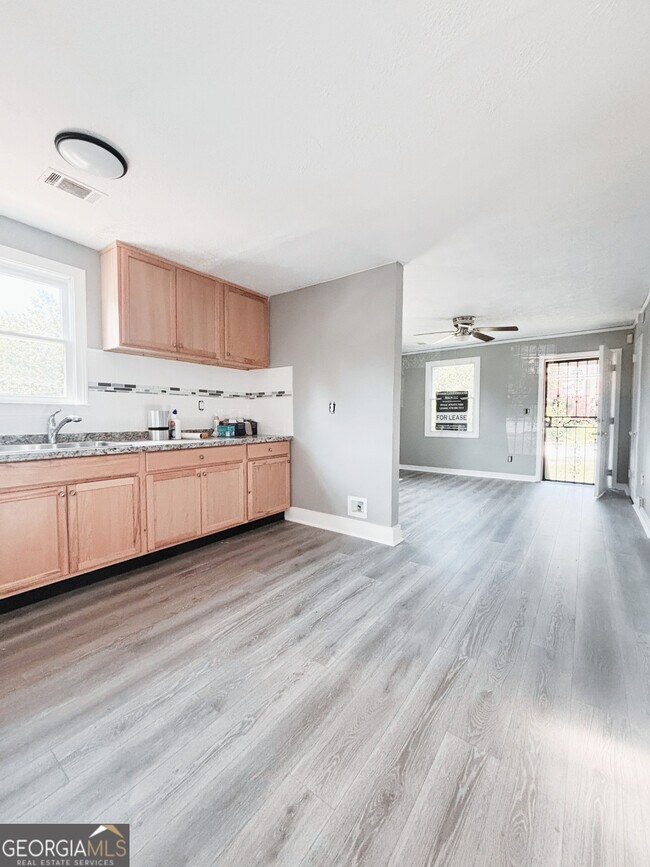 Foto del edificio - 1782 Cahoon St SW