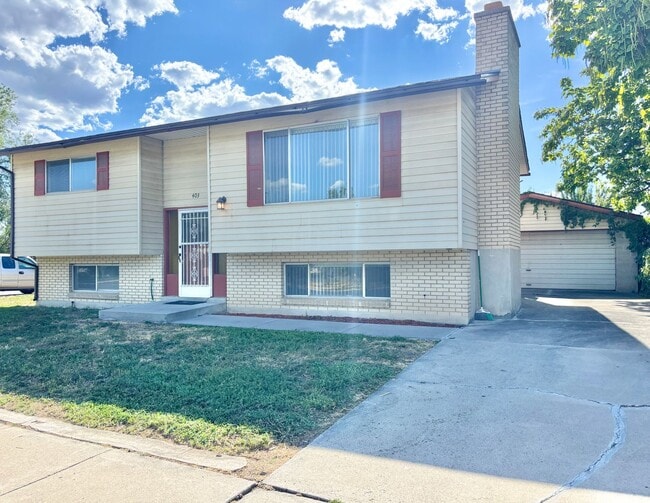Building Photo - 403 N Morton Dr