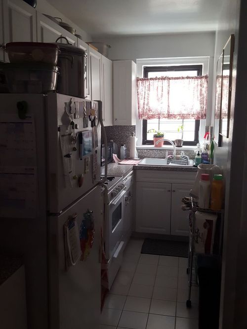 Foto del edificio - 30 E 81st St