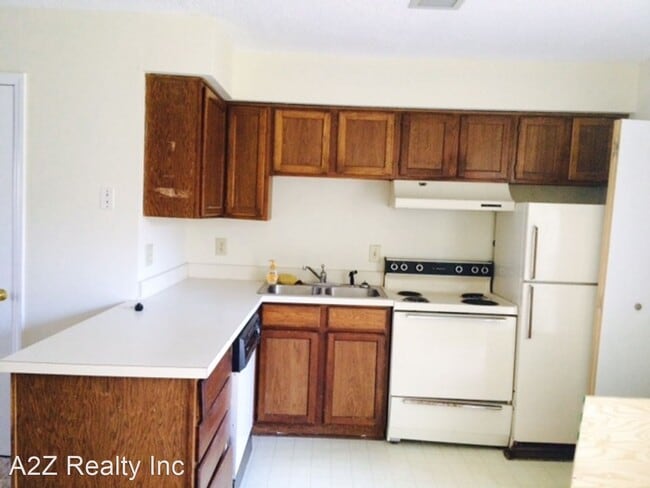 Building Photo - 2 br, 2.5 bath House - 124 Chaucer Court