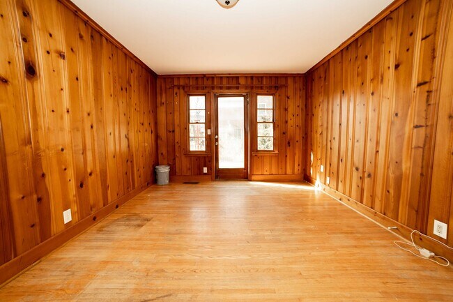 Foto del edificio - Charming Old Hickory Cottage with Vintage Character