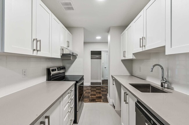 Building Photo - Heath Estates C