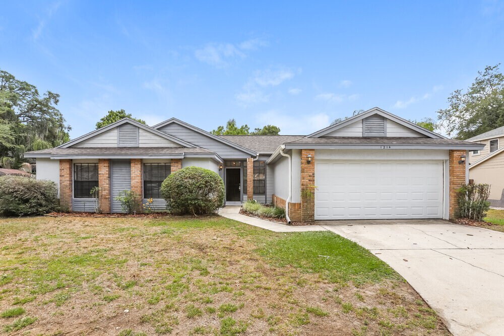Primary Photo - 1214 Lacey Oak Dr