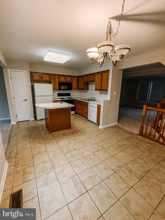 Foto del edificio - 4704 Turnberry Dr