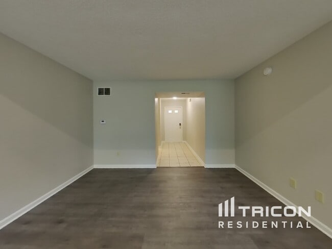 Building Photo - 1218 Country Ridge Lane Indianapolis IN