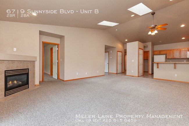 Building Photo - Bright and Sunny Marysville 2 Bedroom!
