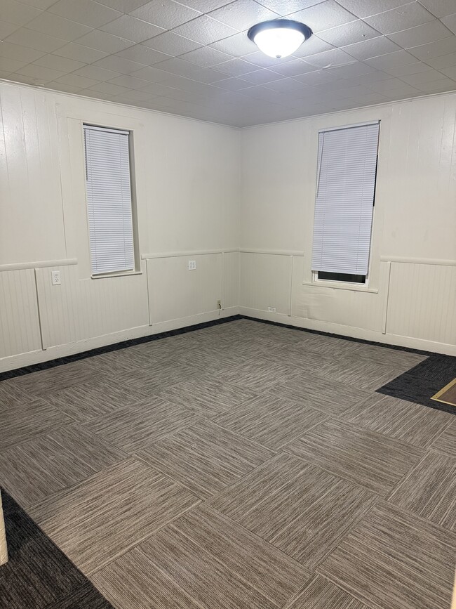 Foto del edificio - 105 W Grimes St