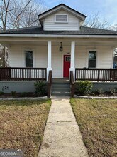 Building Photo - 46 Akron St