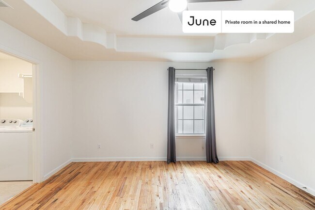 Foto del edificio - Room in Shared 4 bed/2 bath home