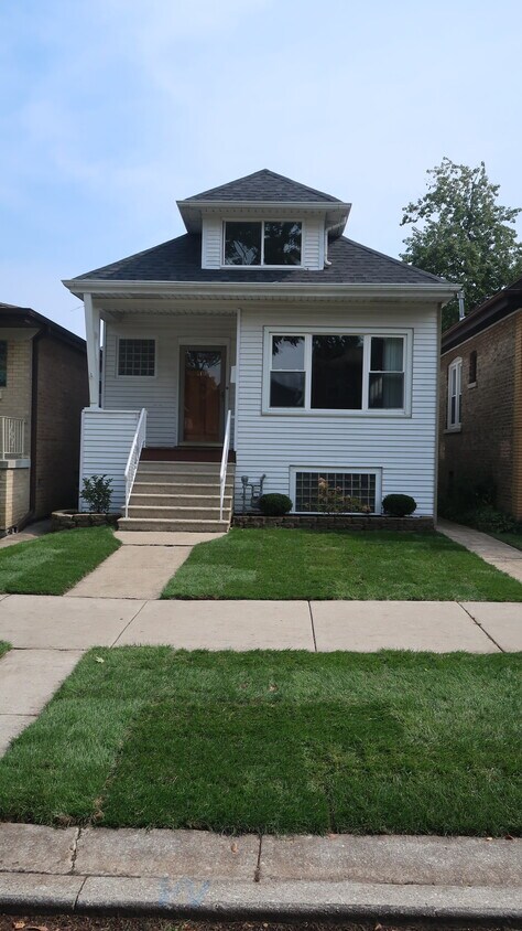 Primary Photo - 4103 N Menard Ave