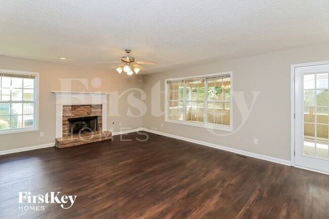 Building Photo - 139 Barrington Ct
