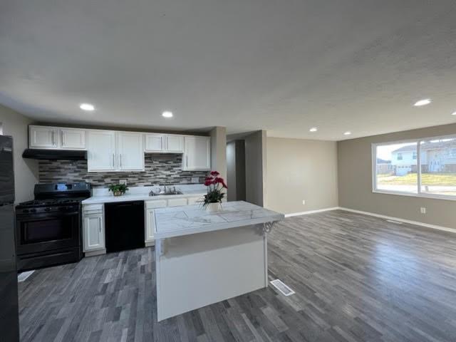 Building Photo - 781 Illini Dr