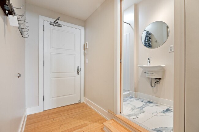 Photo - 103 W Main Street Apartment