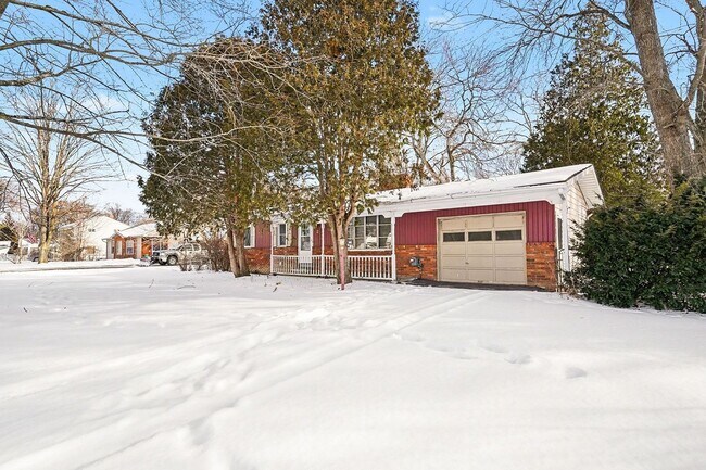 Foto del edificio - AVAILABLE NOW!  KEARSLEY SCHOOLS!