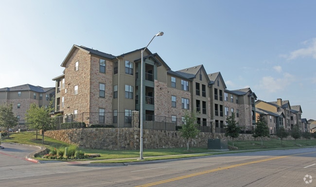 Lakeside Villas - Lakeside Villas (Dallas)