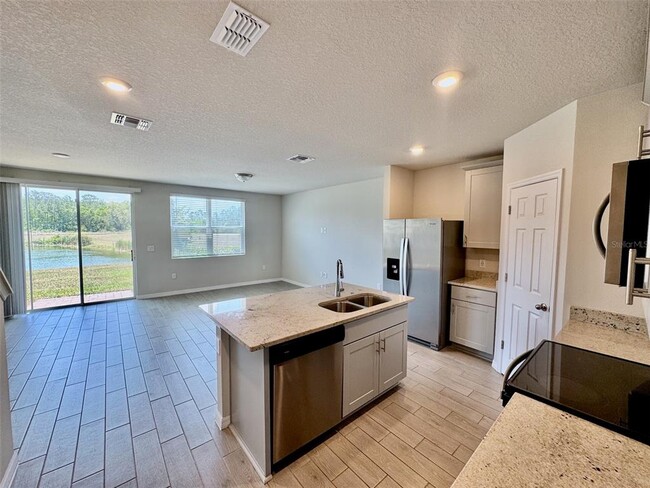Building Photo - 744 Legacy Dr