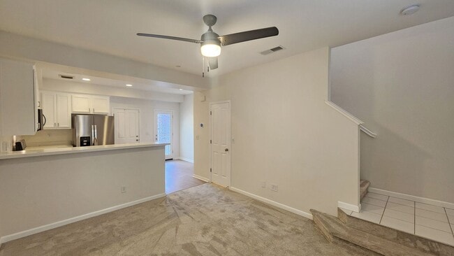 Building Photo - 840 Bronze Ln