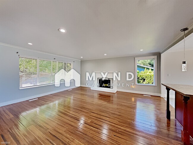 Building Photo - 5 br, 2 bath House - 9916 Beacon Ave S