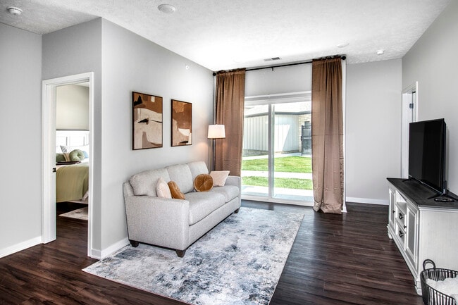 Building Photo - The Reserve on 77