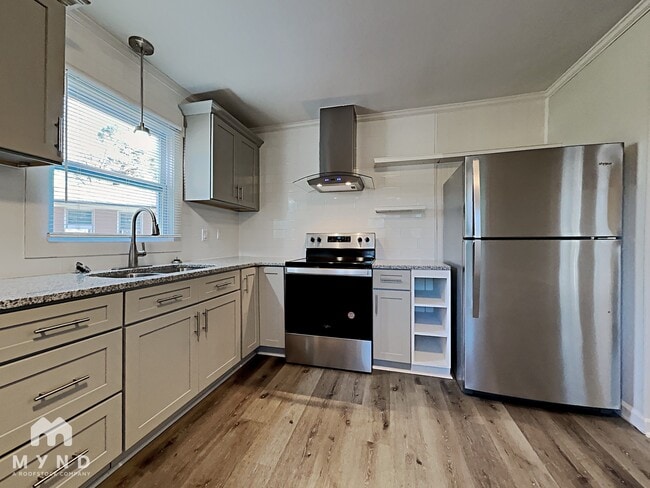 Building Photo - 6143 Castle Ct