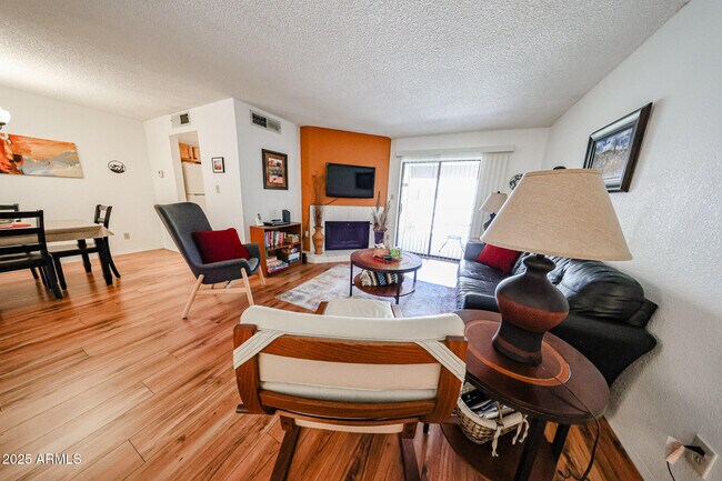 Foto del edificio - 9445 N 94th Pl