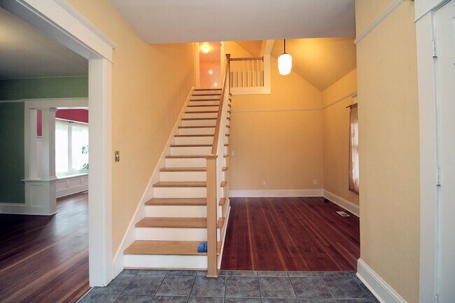 Foto del edificio - Delightful Remodeled Alberta Arts 3 Bed/2 Bath Bungalow