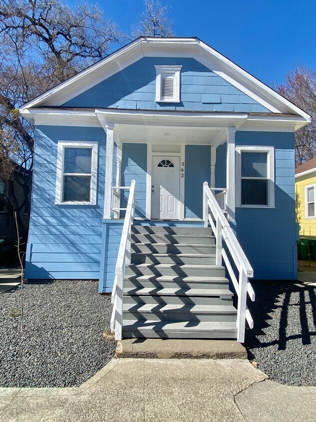 Foto principal - Reserve Now for June 2026! Updated House in Downtown Chico