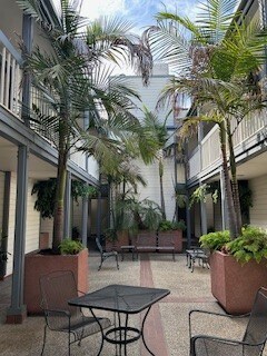 Atrium - 3950 Cleveland Ave