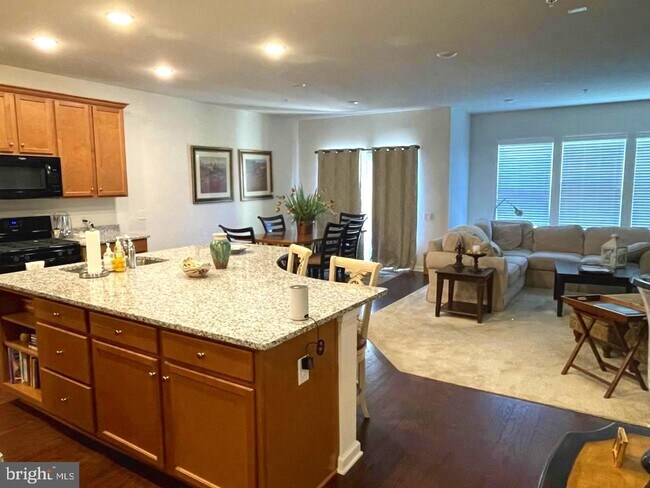 Foto del edificio - 28 Par Ln