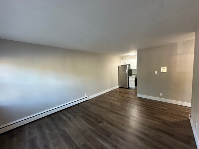 Foto del edificio - 1560 N Prospect Ave