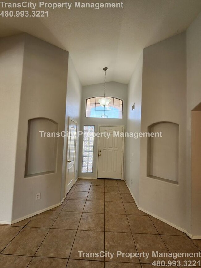 Building Photo - Gilbert 4 bed 2 bath home for rent near Gr...